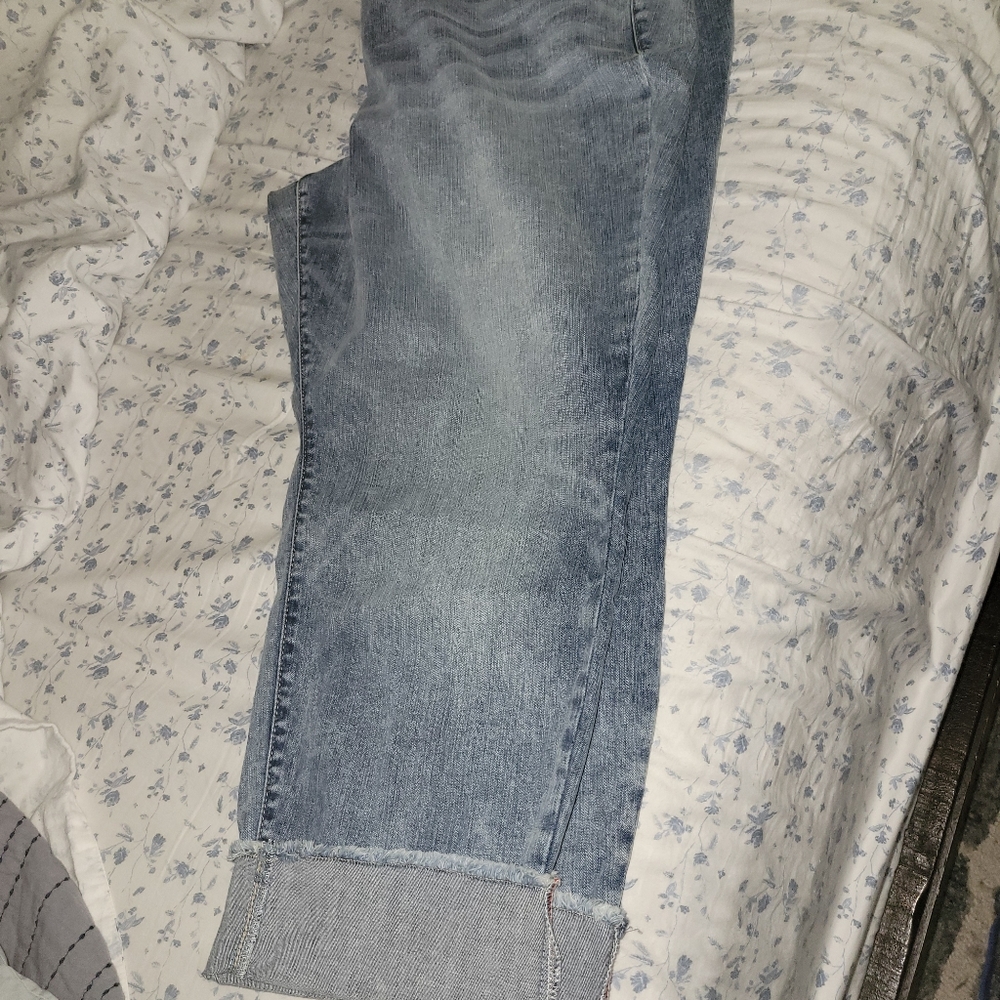 Torrid CROP BOYFRIEND JEAN - VINTAGE STRETCH LIGHT WASH NWT Size 26